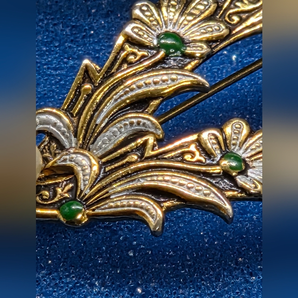 Damascene Flower Brooch with Pearl Accent - Picture 4 of 10